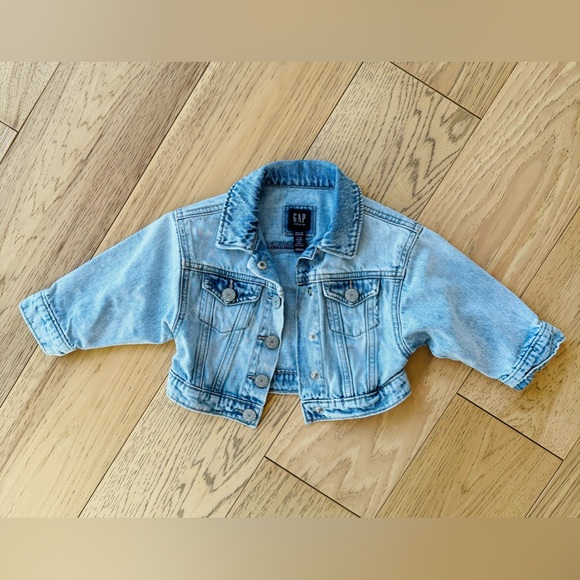 Baby Gap - Toddler Denim Jacket - Marble Wash - 12-18 months - Picture 2 of 5
